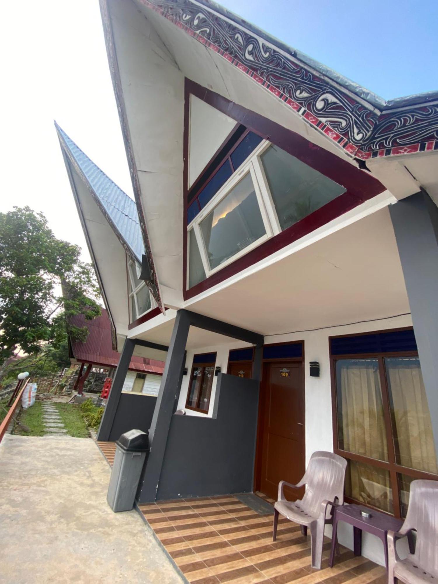 Vandu'S View Guest House & Restaurant Tuk Tuk Eksteriør bilde